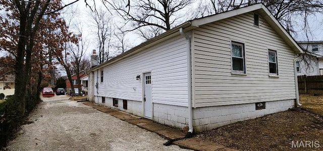 10724 Lacklink Road, St Louis, MO 63114