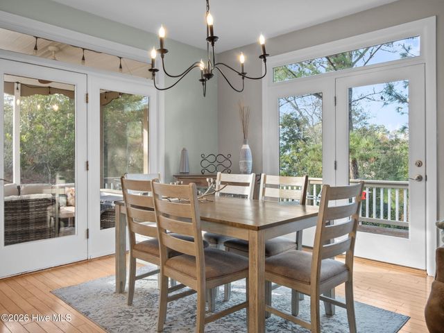 9804 Heath Place, Emerald Isle, NC 28594