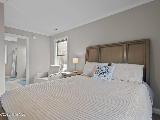 9804 Heath Place, Emerald Isle, NC 28594