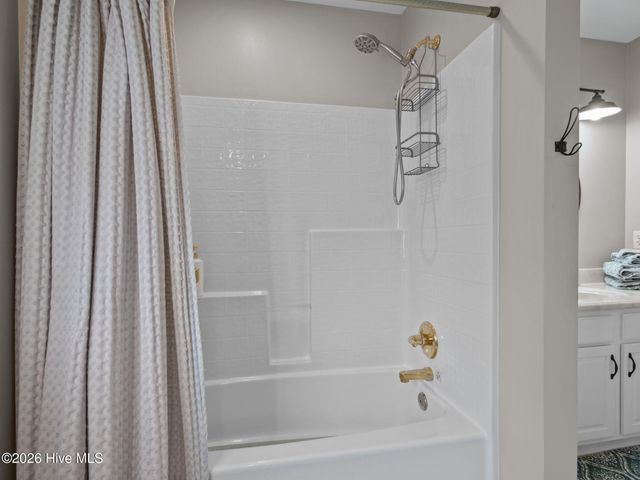 9804 Heath Place, Emerald Isle, NC 28594