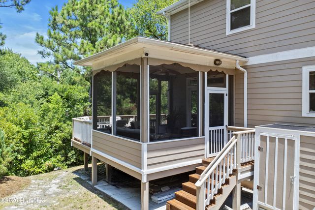 9804 Heath Place, Emerald Isle, NC 28594