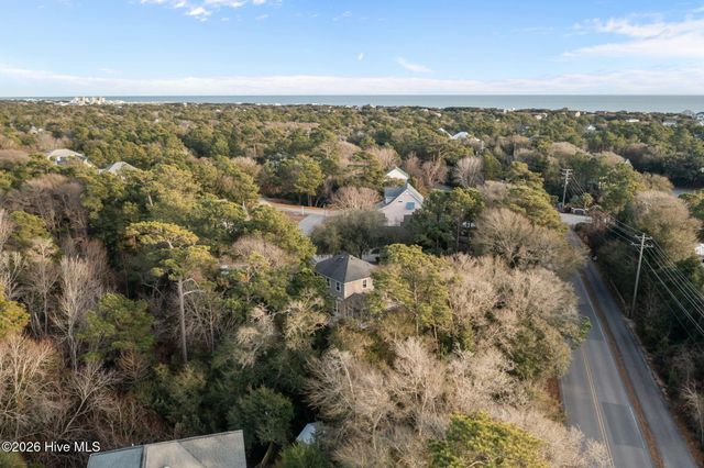 9804 Heath Place, Emerald Isle, NC 28594