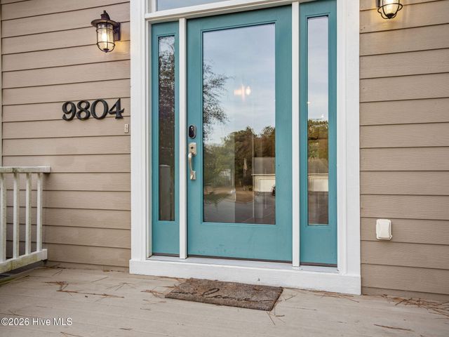 9804 Heath Place, Emerald Isle, NC 28594
