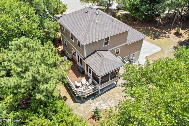 9804 Heath Place, Emerald Isle, NC 28594