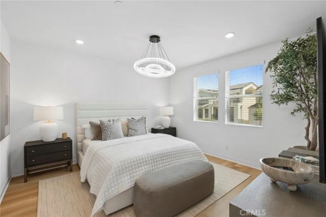 327 Baluster, Irvine, CA 92618