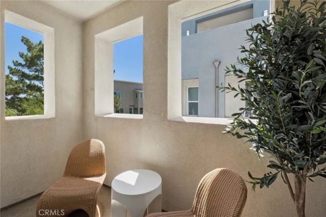 327 Baluster, Irvine, CA 92618