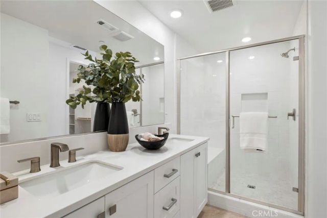 327 Baluster, Irvine, CA 92618