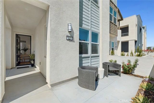 327 Baluster, Irvine, CA 92618