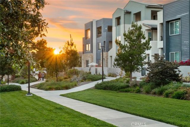 327 Baluster, Irvine, CA 92618