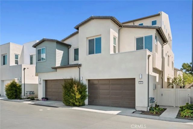 327 Baluster, Irvine, CA 92618