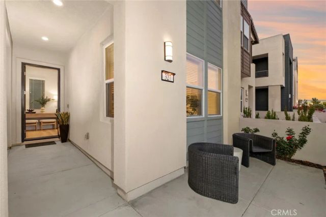 327 Baluster, Irvine, CA 92618