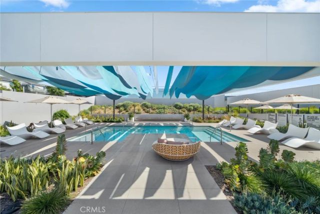 327 Baluster, Irvine, CA 92618