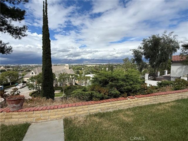25051 Crestview, Loma Linda, CA 92354