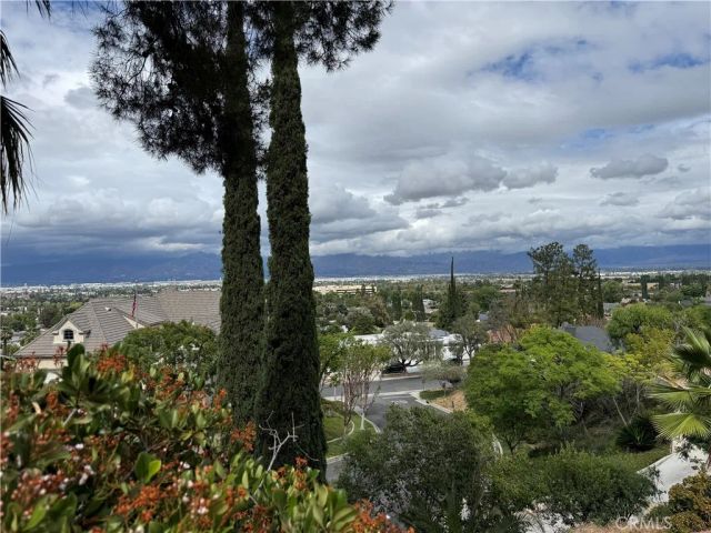 25051 Crestview, Loma Linda, CA 92354