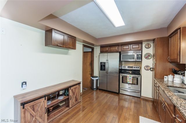 19157 Howe Road, Strongsville, OH 44136