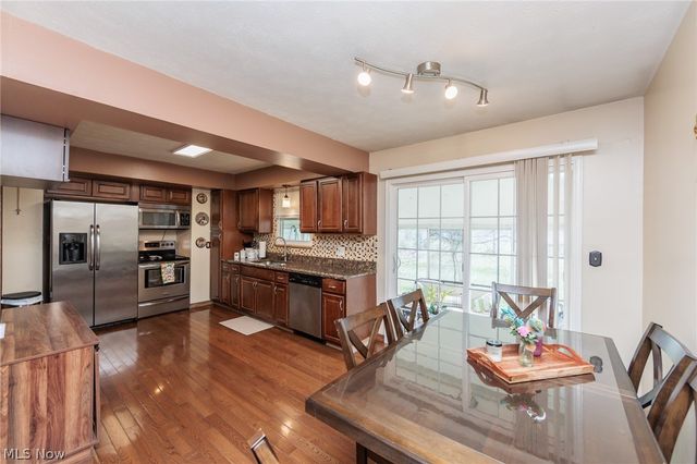 19157 Howe Road, Strongsville, OH 44136