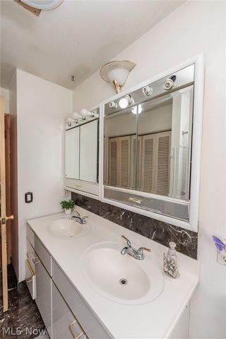 19157 Howe Road, Strongsville, OH 44136