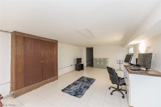 19157 Howe Road, Strongsville, OH 44136