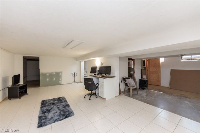 19157 Howe Road, Strongsville, OH 44136