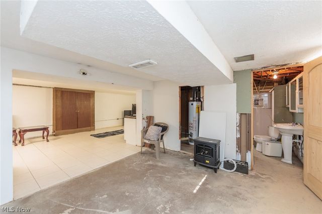 19157 Howe Road, Strongsville, OH 44136