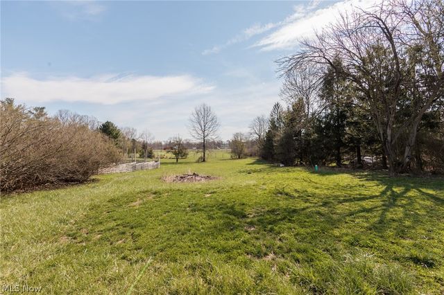 19157 Howe Road, Strongsville, OH 44136