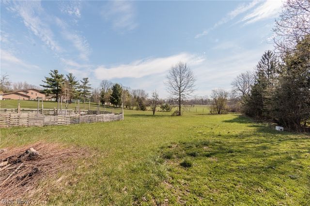 19157 Howe Road, Strongsville, OH 44136