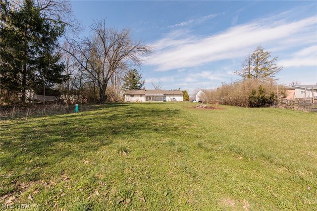 19157 Howe Road, Strongsville, OH 44136