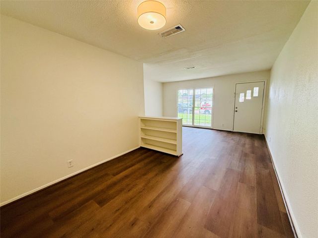 1302 Lamesa Avenue, Pasadena, TX 77506