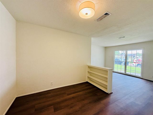 1302 Lamesa Avenue, Pasadena, TX 77506