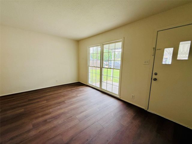 1302 Lamesa Avenue, Pasadena, TX 77506