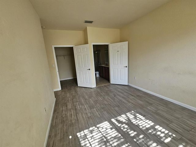 3255 NW 31st Terrace, Oakland Park, FL 33309