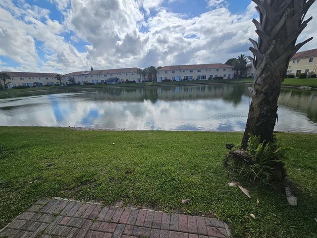 3255 NW 31st Terrace, Oakland Park, FL 33309