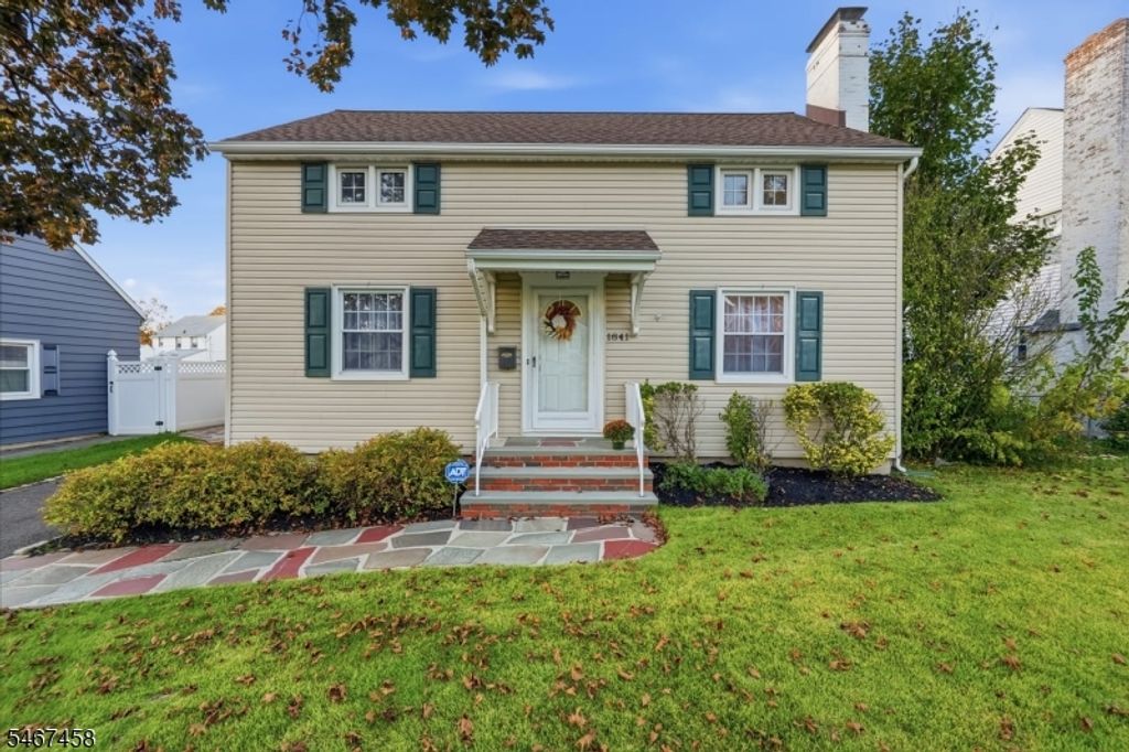 1841 Quaker Way, Union Twp., NJ 07083 — exterior