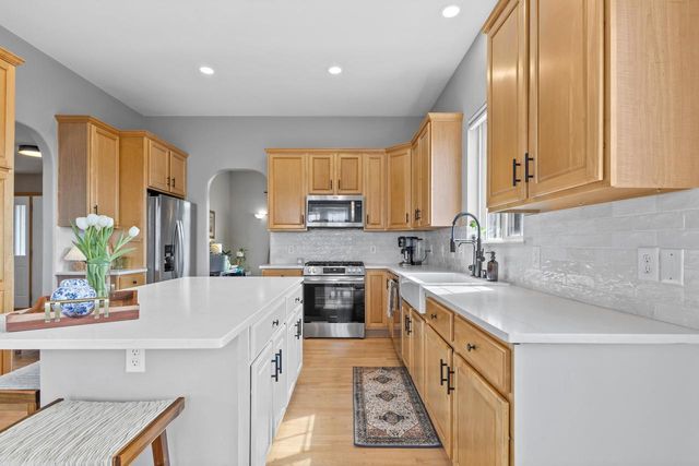 1604 Auburn COURT, Waukesha, WI 53189