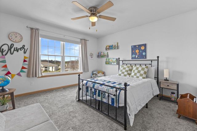 1604 Auburn COURT, Waukesha, WI 53189