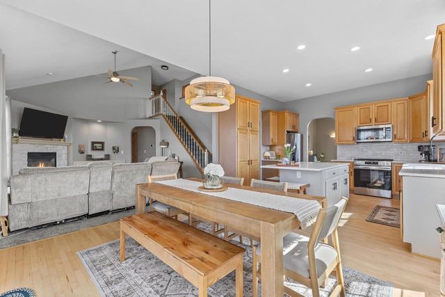 1604 Auburn COURT, Waukesha, WI 53189