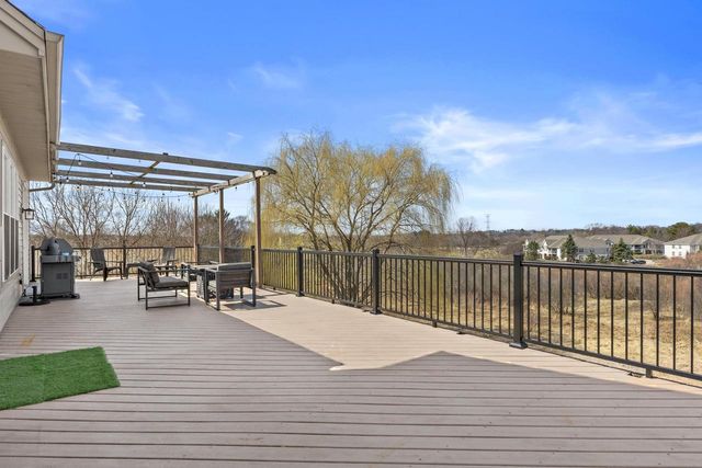 1604 Auburn COURT, Waukesha, WI 53189