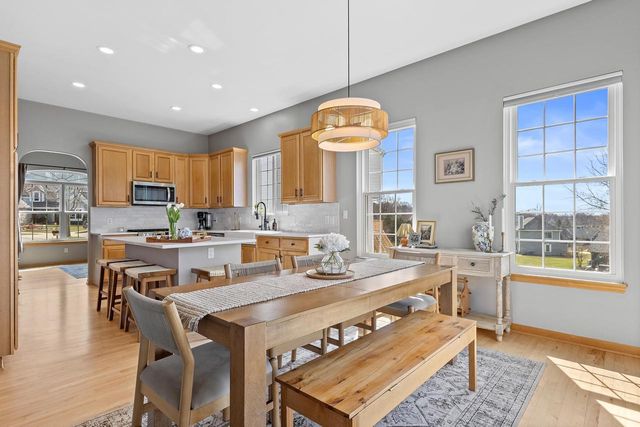 1604 Auburn COURT, Waukesha, WI 53189