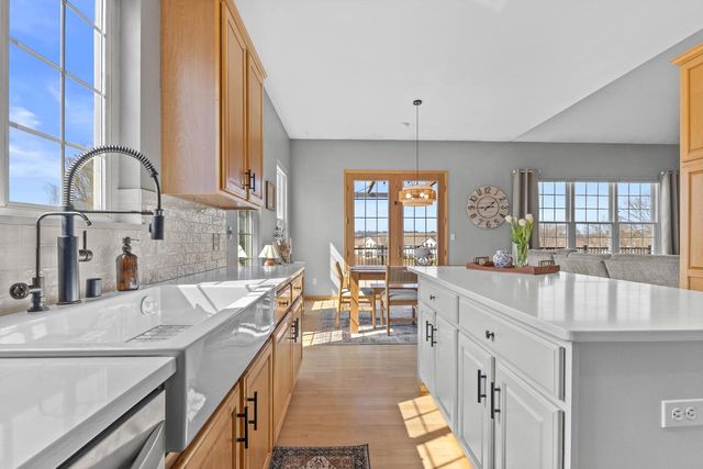 1604 Auburn COURT, Waukesha, WI 53189