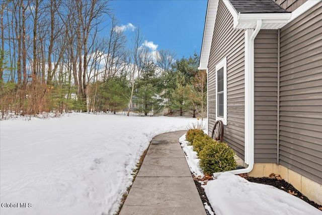 32A Linden Park Drive, Clifton Park, NY 12065