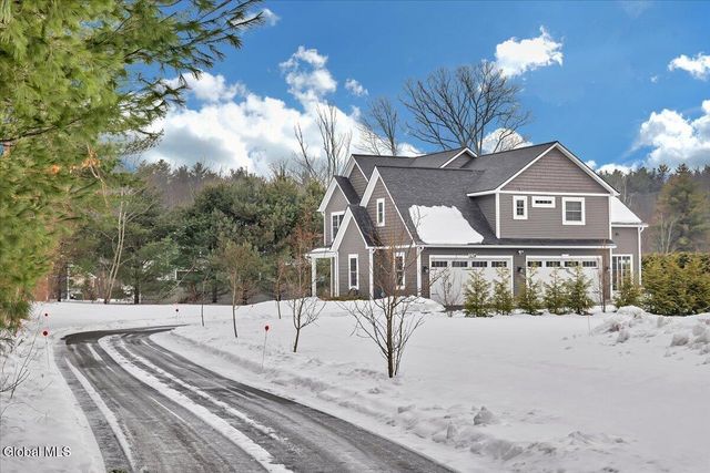 32A Linden Park Drive, Clifton Park, NY 12065