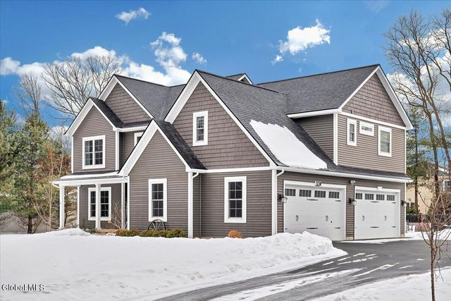 32A Linden Park Drive, Clifton Park, NY 12065