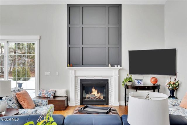 32A Linden Park Drive, Clifton Park, NY 12065