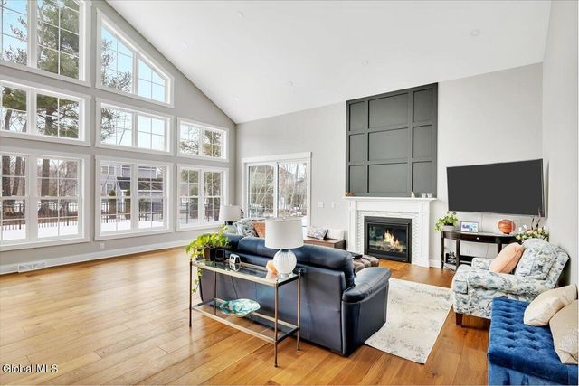 32A Linden Park Drive, Clifton Park, NY 12065