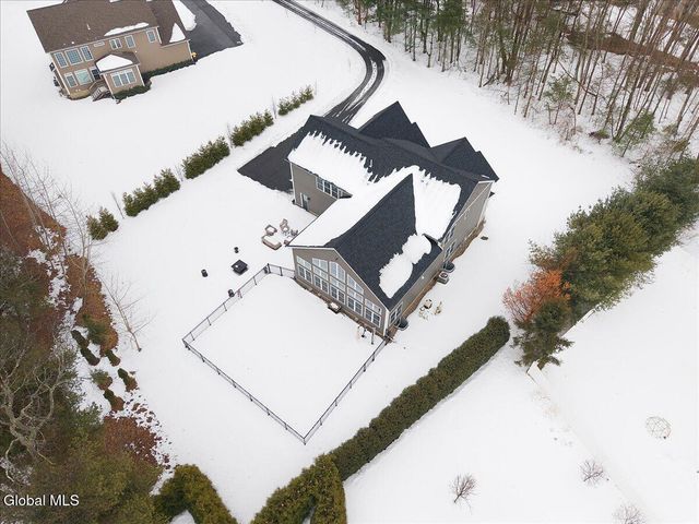 32A Linden Park Drive, Clifton Park, NY 12065