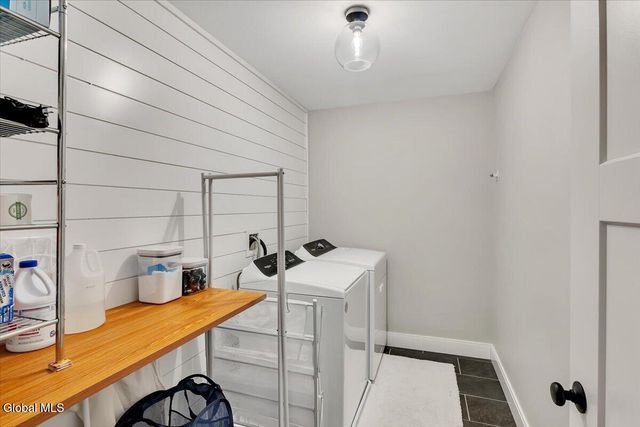 32A Linden Park Drive, Clifton Park, NY 12065