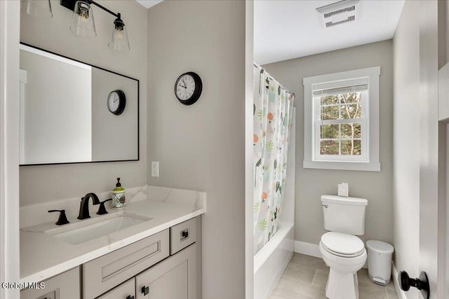 32A Linden Park Drive, Clifton Park, NY 12065