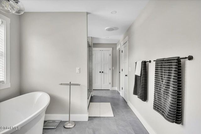 32A Linden Park Drive, Clifton Park, NY 12065