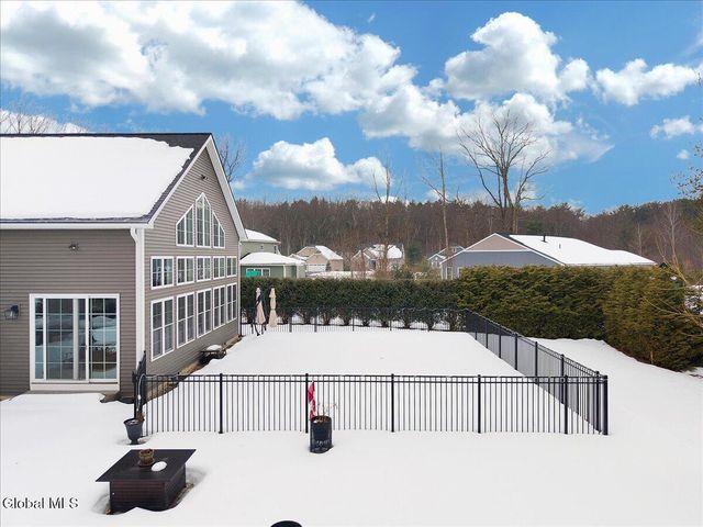 32A Linden Park Drive, Clifton Park, NY 12065