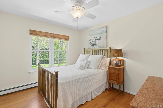 15 Rosebriar Lane, East Quogue, NY 11942